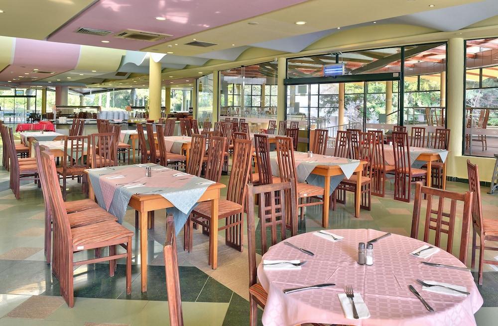 Hotel Magnolia Albena Buitenkant foto