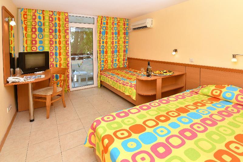 Hotel Magnolia Albena Buitenkant foto